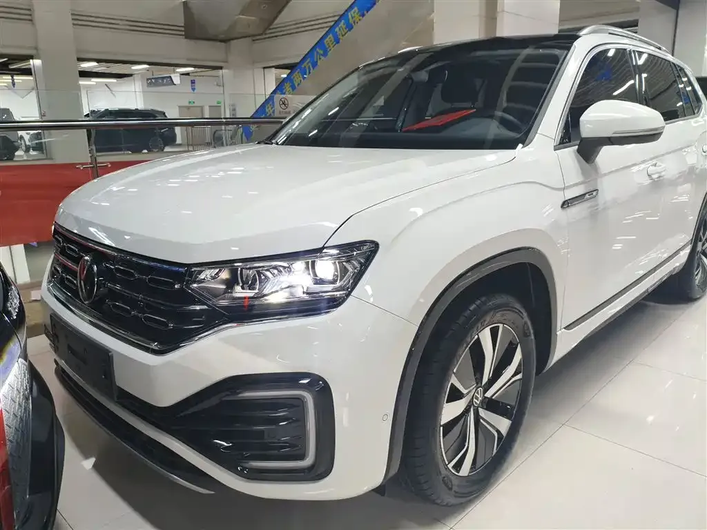 Volkswagen GTE PHEV 2023 из CN, фото 3
