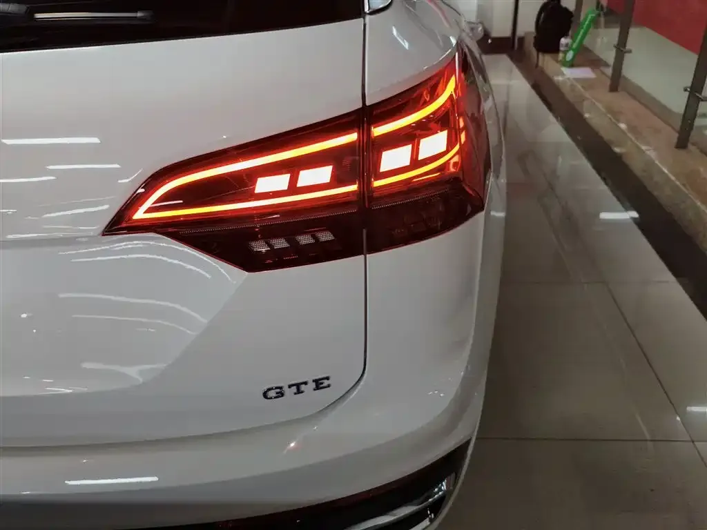 Volkswagen GTE PHEV 2023 из CN, фото 8