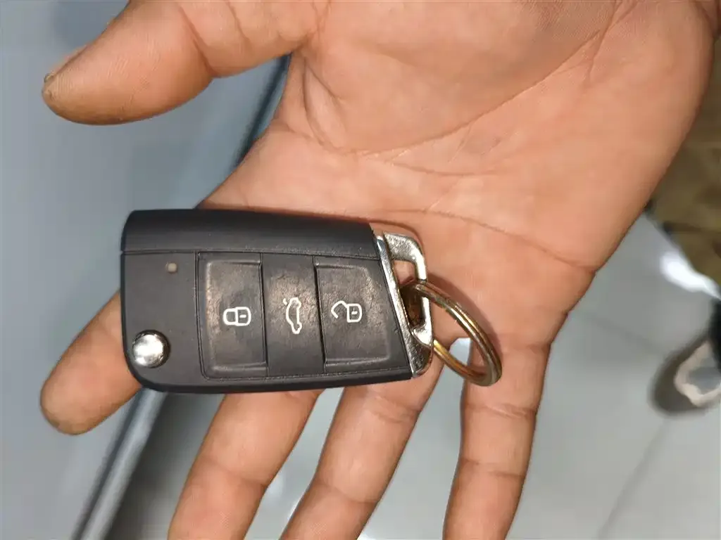 Volkswagen GTE PHEV 2023 из CN, фото 9