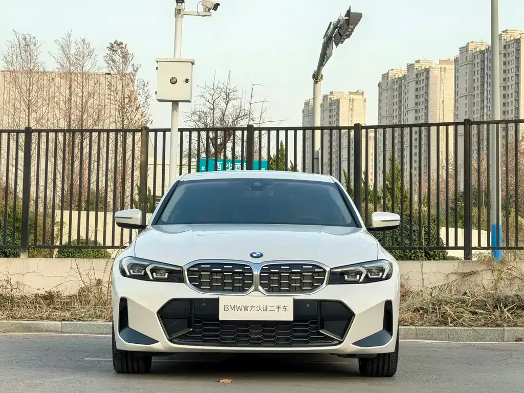 BMW 3 Series 2024 из CN, фото 2
