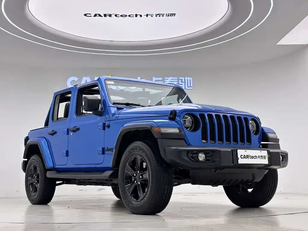 Jeep Wrangler 2023 из CN, фото 2