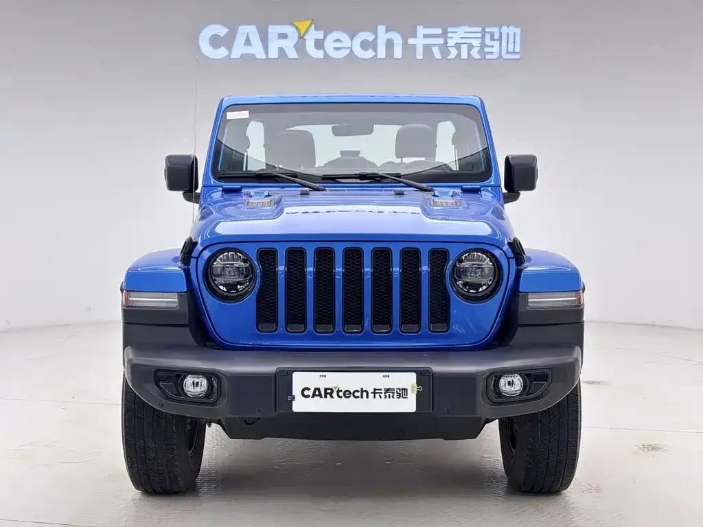 Jeep Wrangler 2023 из CN, фото 3
