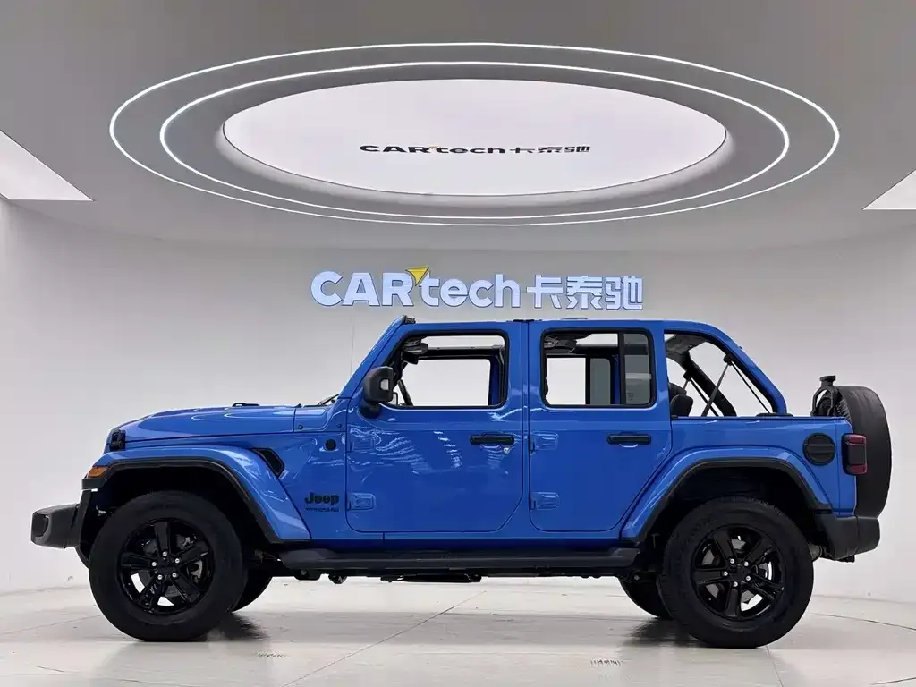 Jeep Wrangler 2023 из CN, фото 5