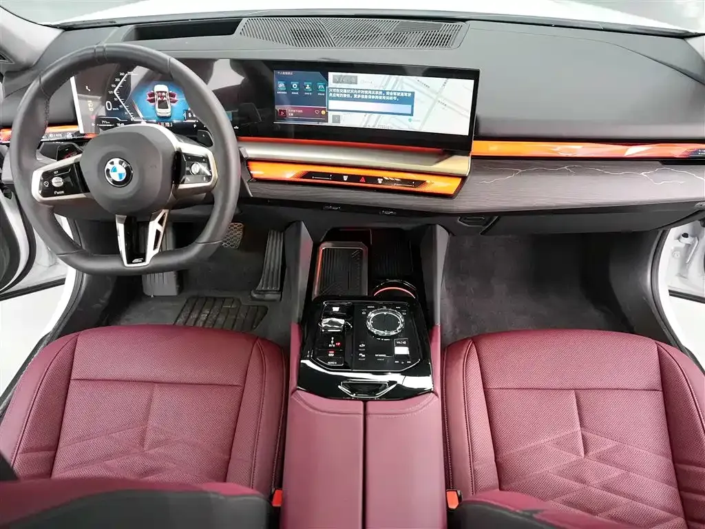 BMW 5 Series — фото 10