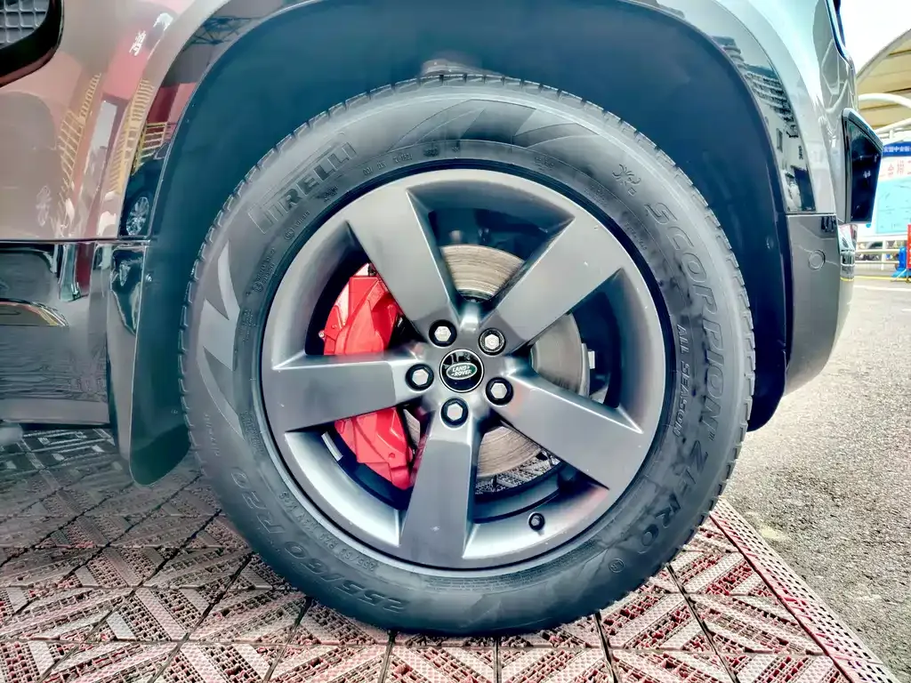 Land Rover Defender 2023 из CN, фото 4