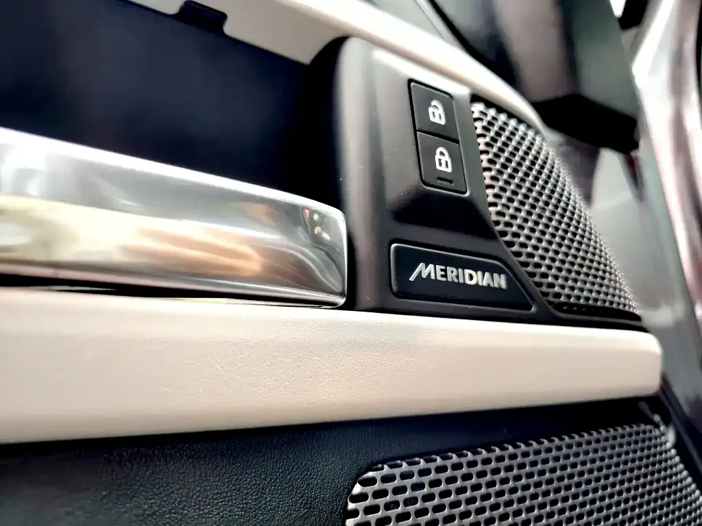 Land Rover Defender 2023 из CN, фото 8