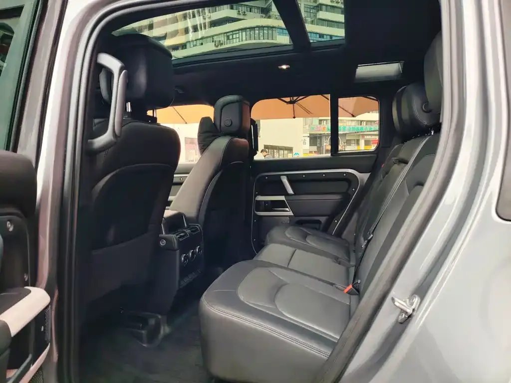 Land Rover Defender 2023 из CN, фото 9