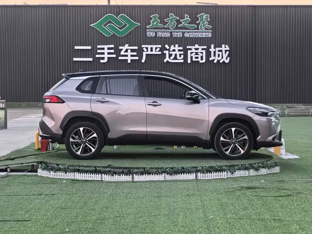 Toyota Frontlander 2022 из CN, фото 4