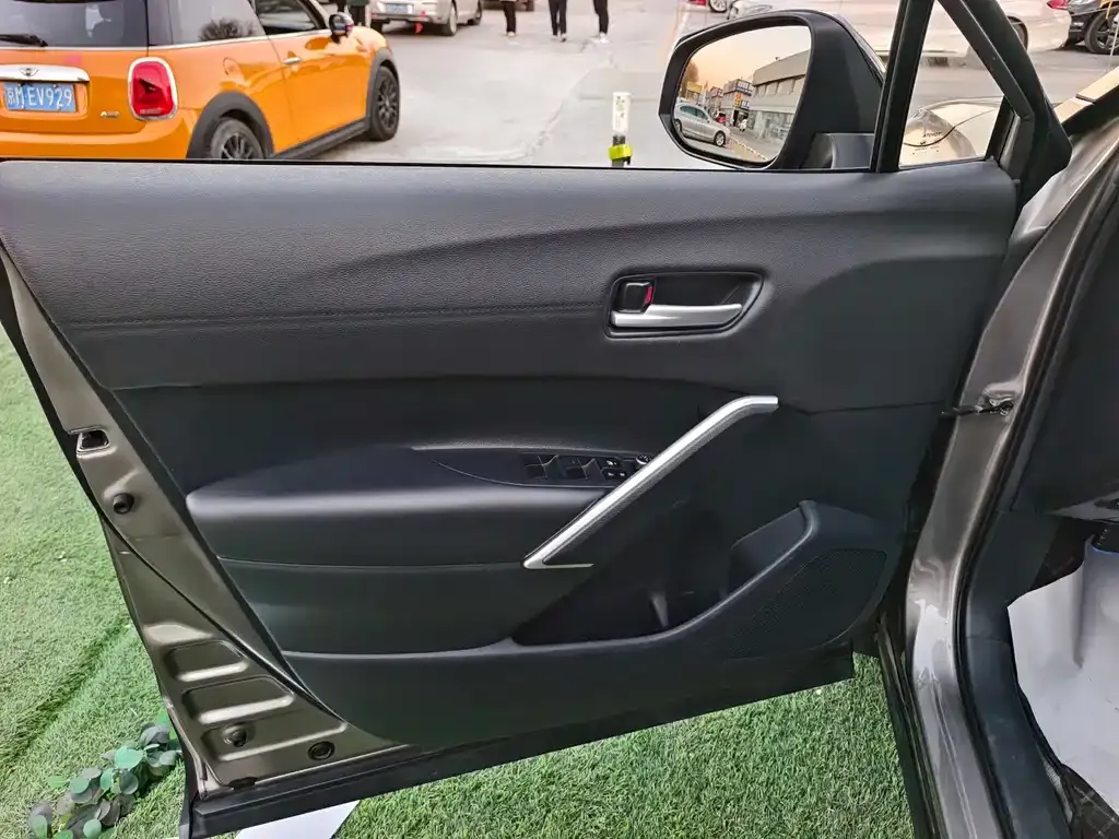 Toyota Frontlander 2022 из CN, фото 7