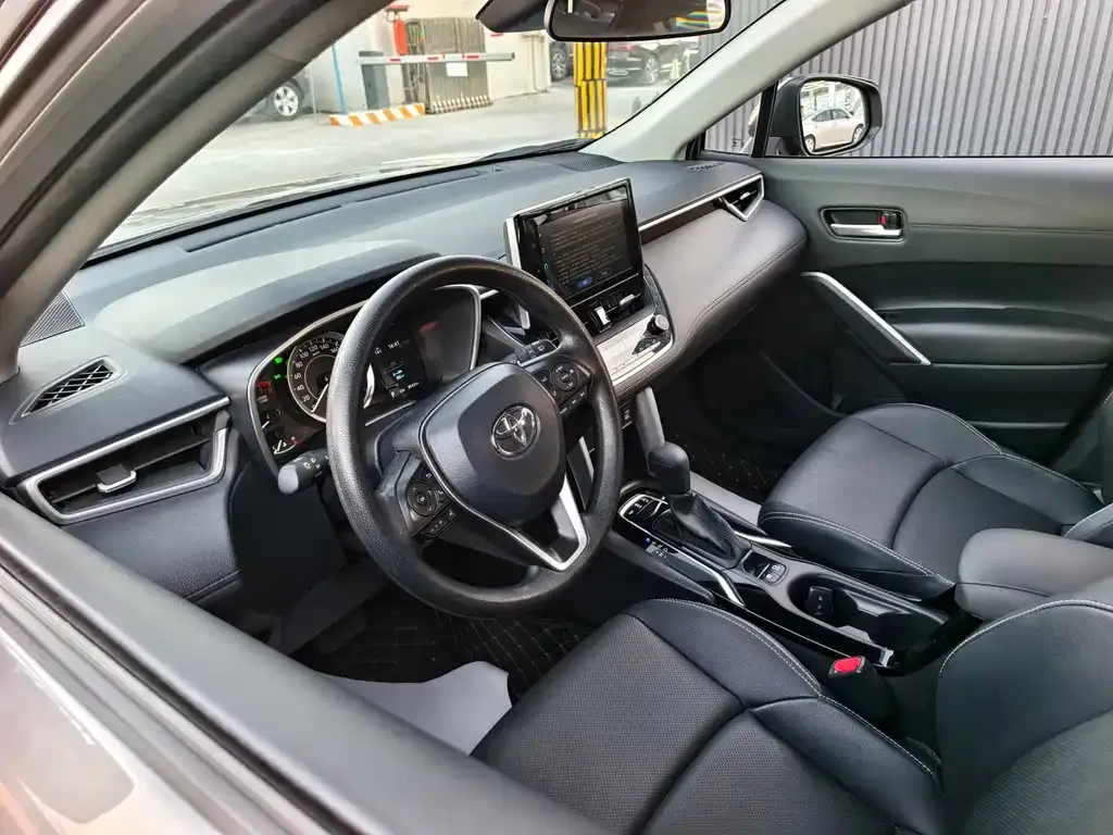 Toyota Frontlander 2022 из CN, фото 9