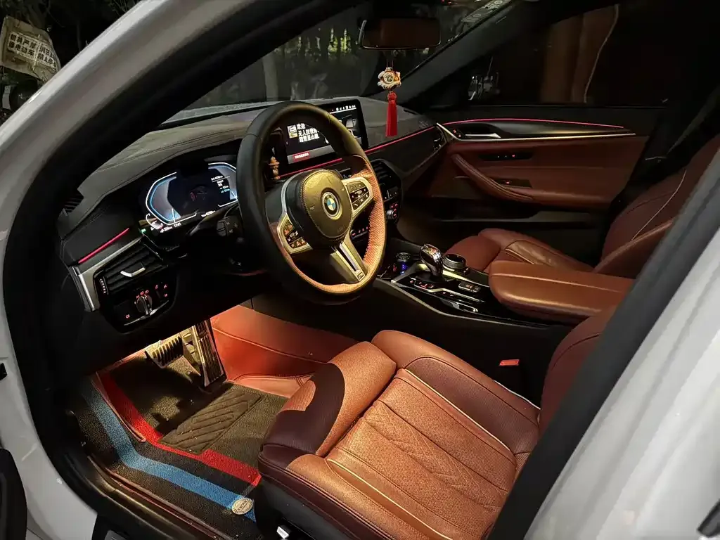 BMW 5 Series New Energy 2022 из CN, фото 3