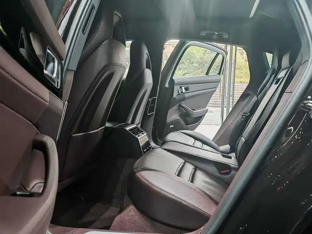 Porsche Panamera 2021 из CN, фото 10
