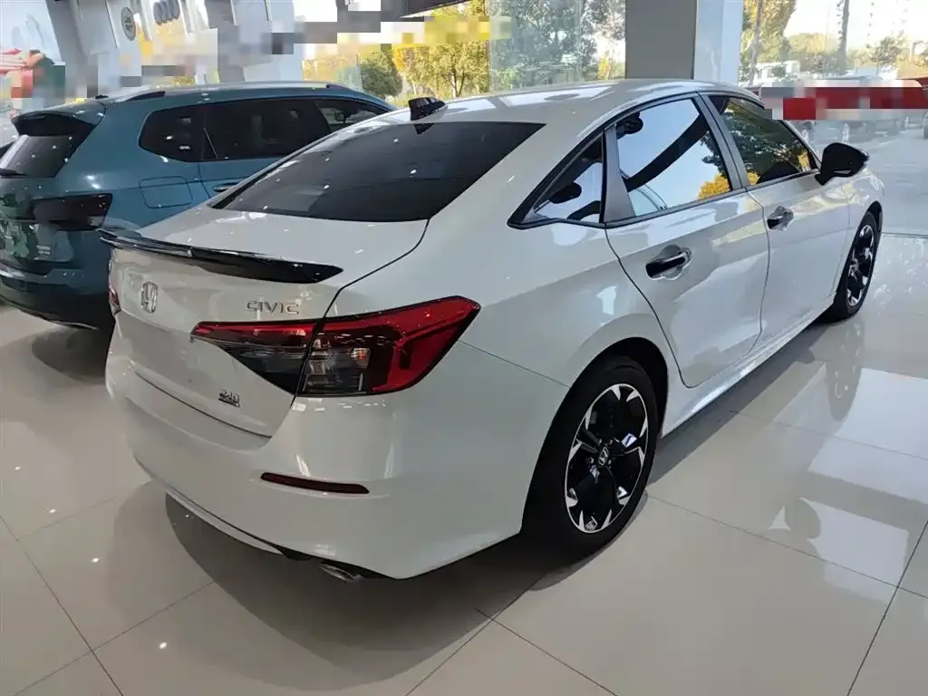 Honda Civic — фото 7