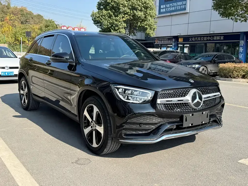 Mercedes-Benz GLC — фото 1