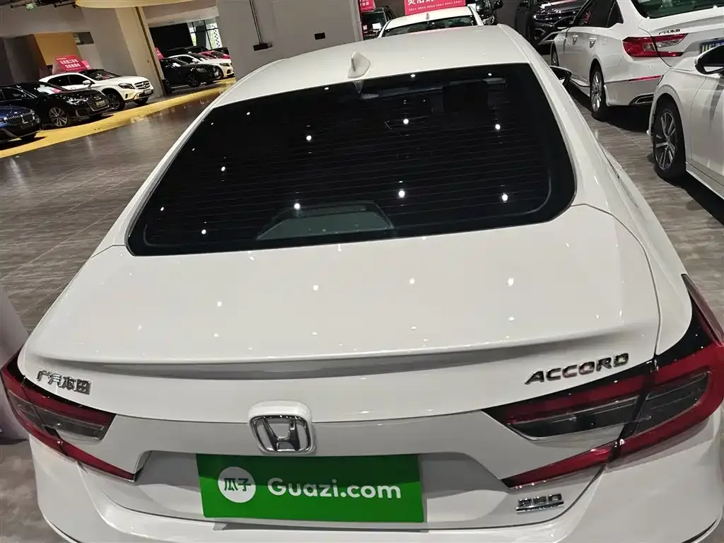 Honda Accord — фото 6