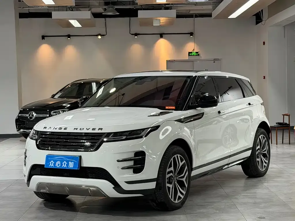 Land Rover Evoque — фото 1