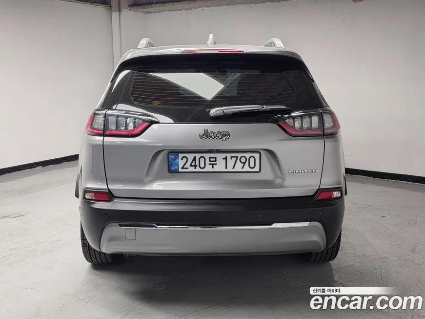 Jeep Cherokee 2021 из KR, фото 4