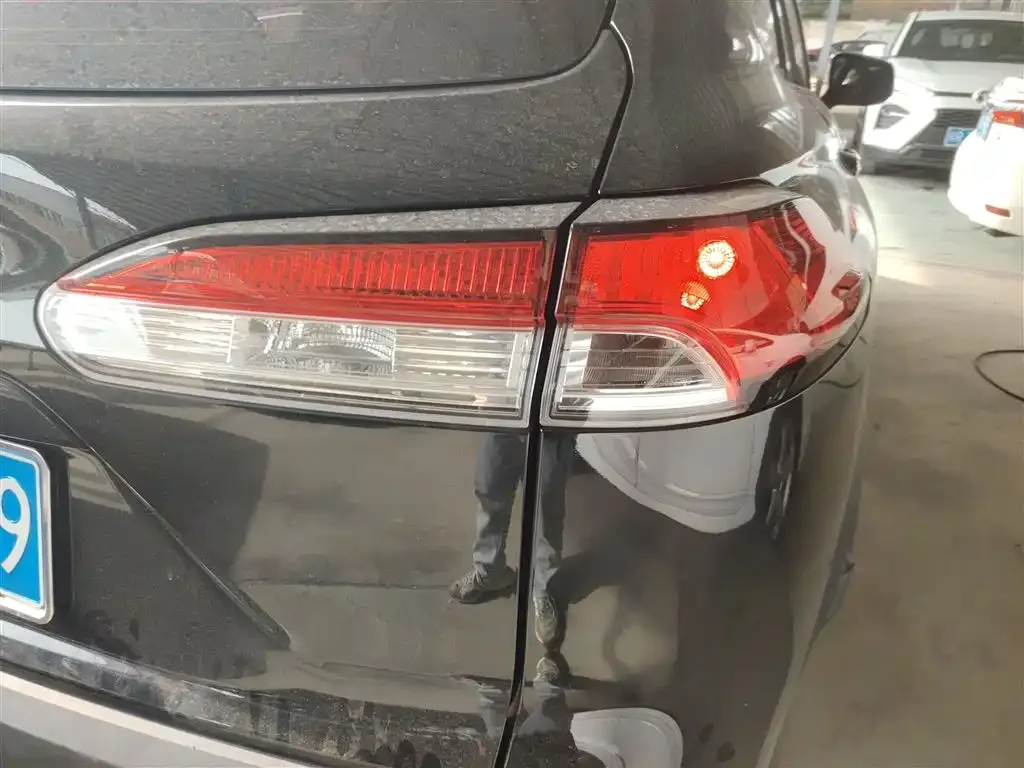 Toyota Frontlander 2023 из CN, фото 8