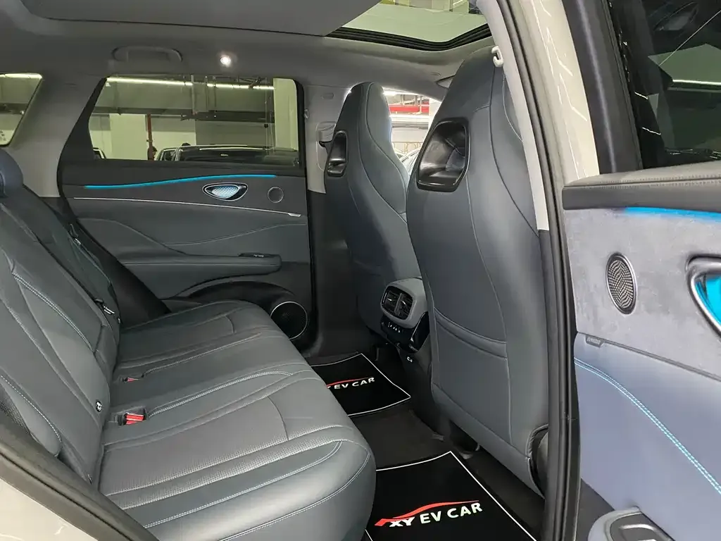 BYD Hiace 07 DM-i — фото 8