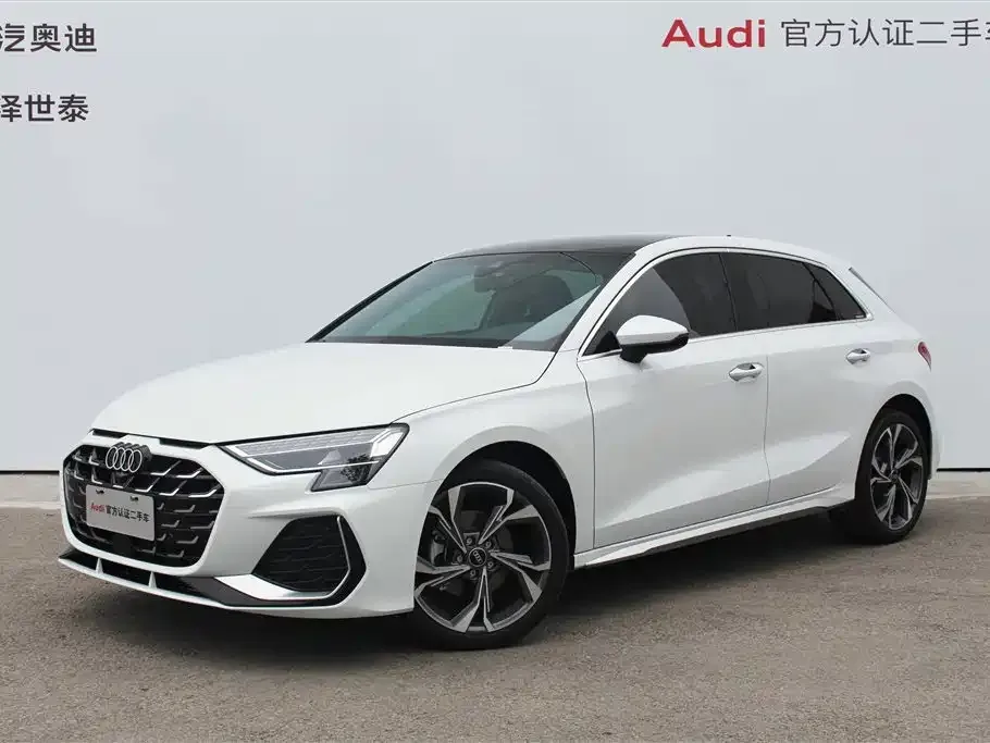Audi A3 — фото 1