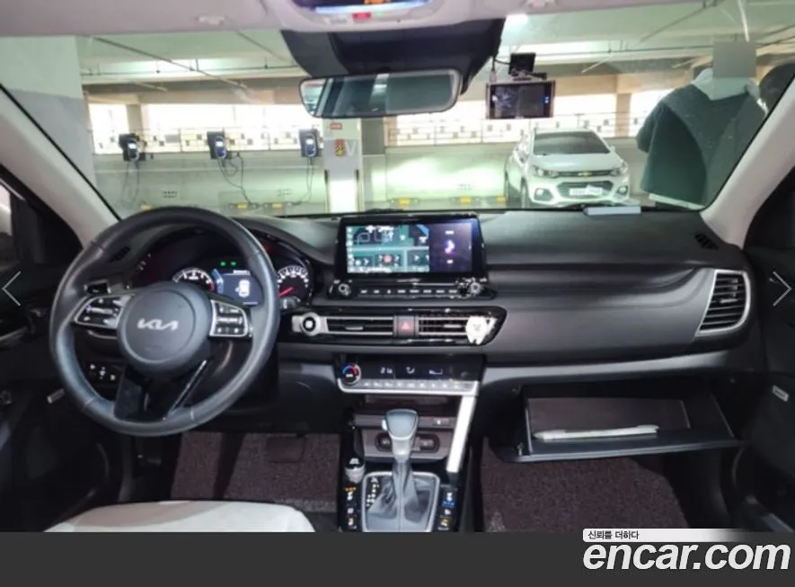 Kia Seltos — фото 5