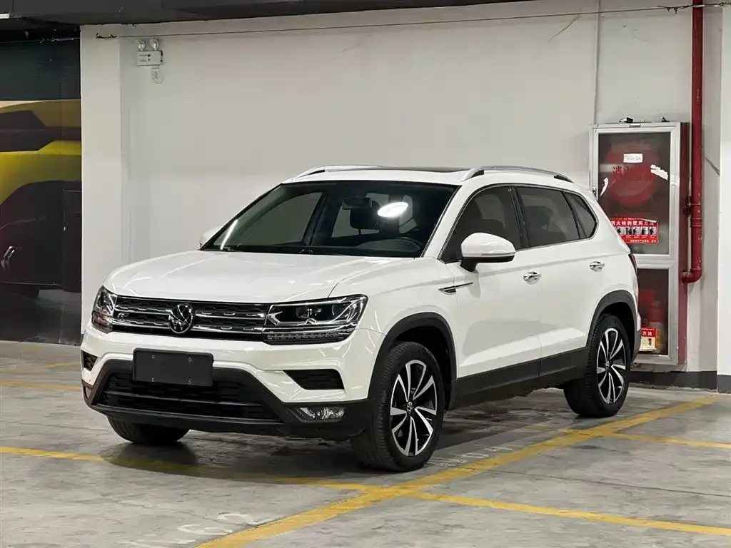 Volkswagen Tharu — фото 1