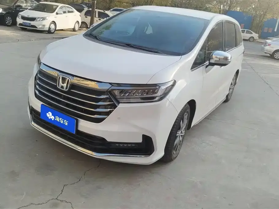 Honda Odyssey — фото 1