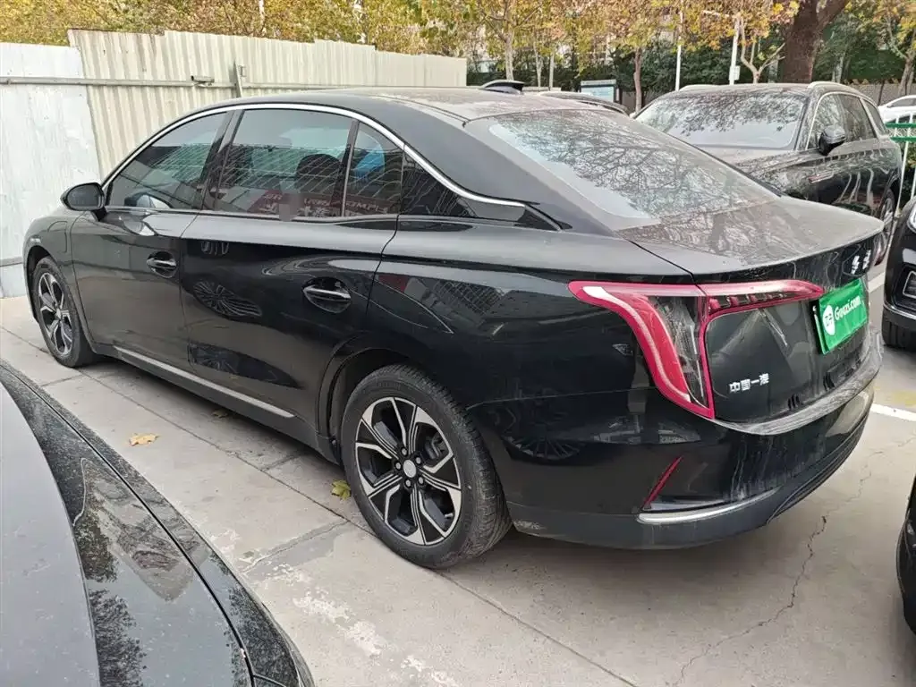Hongqi E-QM5 — фото 5