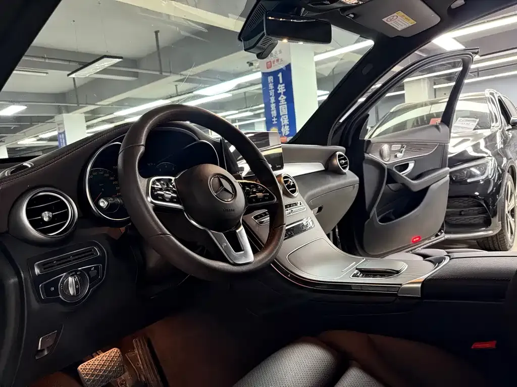 Mercedes-Benz GLC 2023 из CN, фото 3