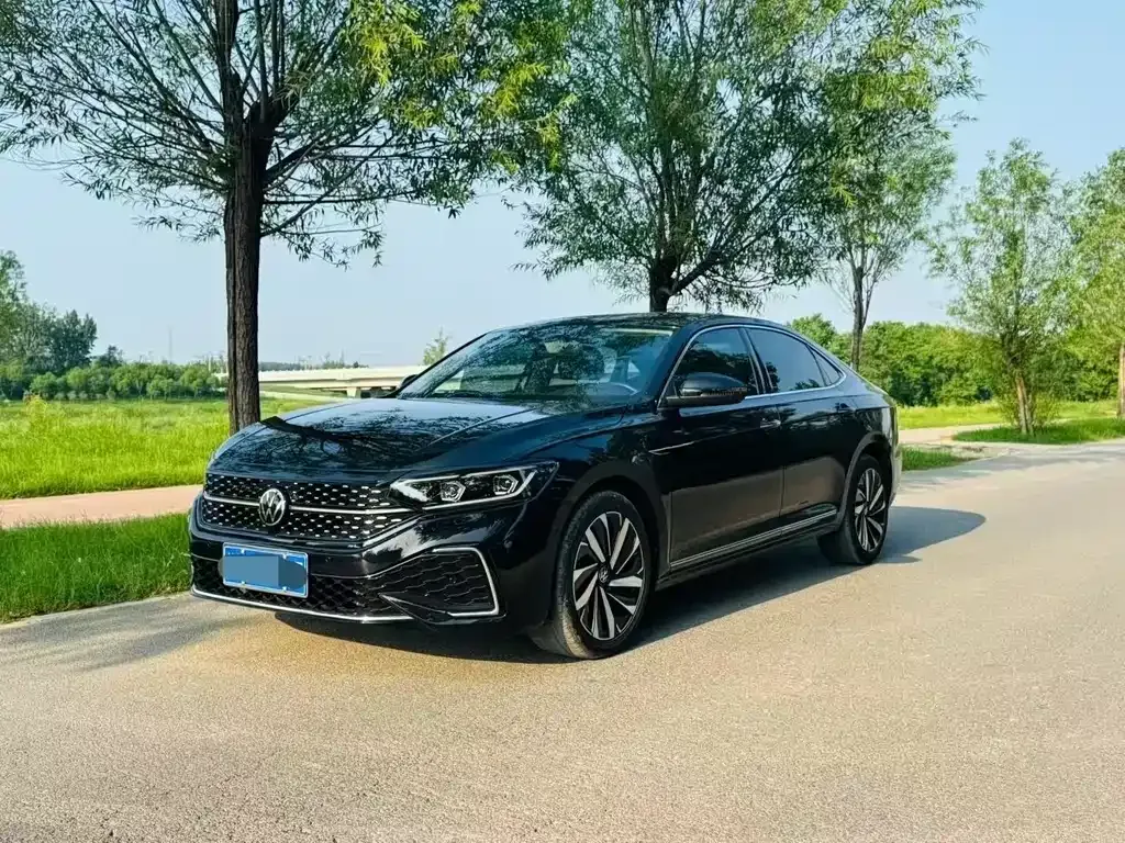 Volkswagen Passat 2022 из CN, фото 1