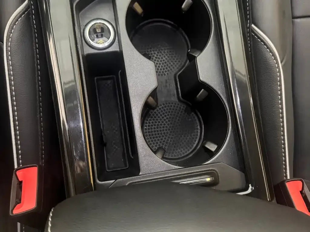 Volkswagen Passat 2022 из CN, фото 9