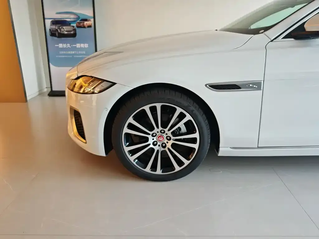 Jaguar XFL 2025 из CN, фото 2