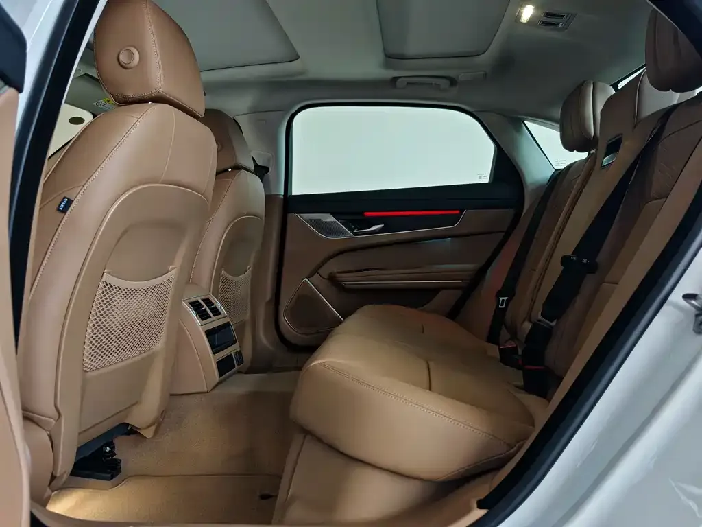 Jaguar XFL 2025 из CN, фото 5