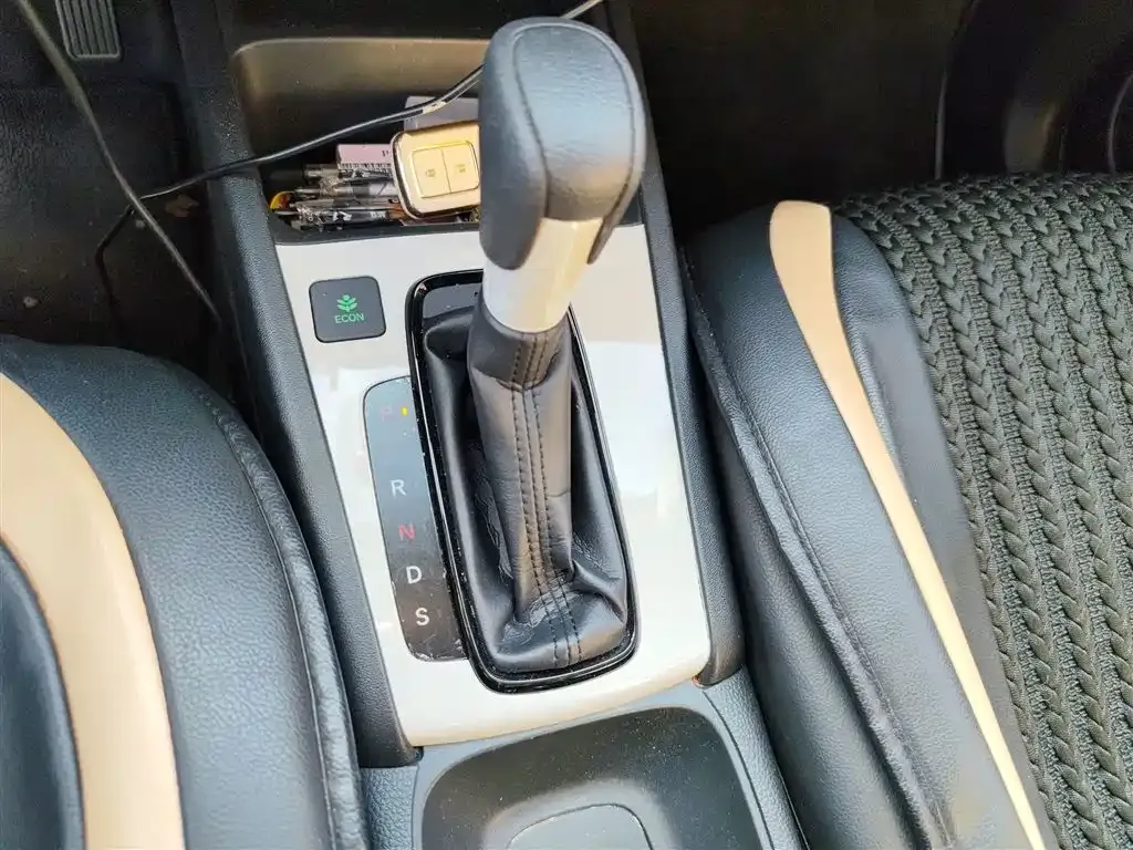 Honda Fit — фото 7