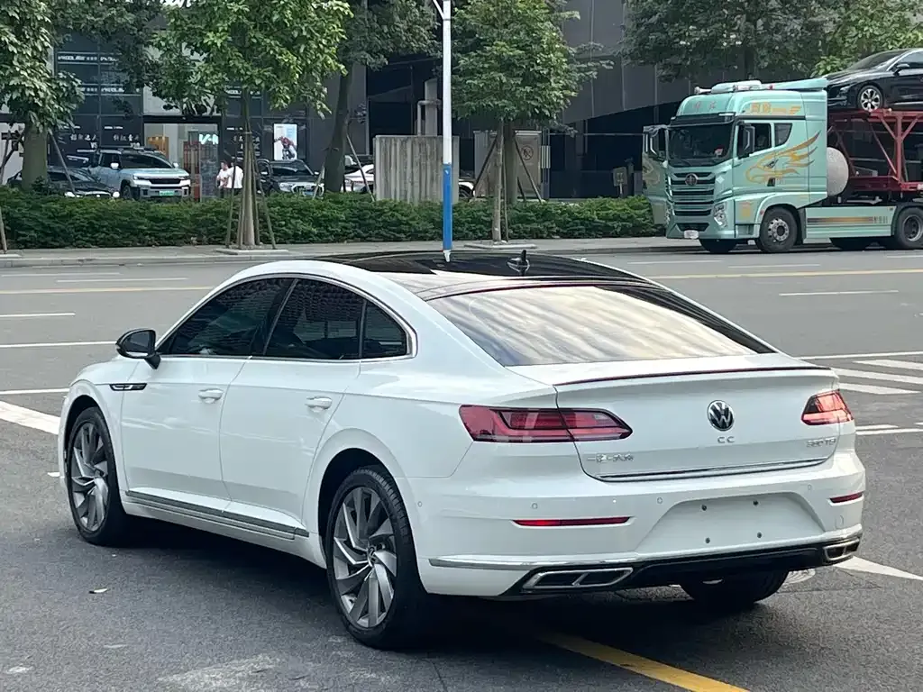Volkswagen CC — фото 4