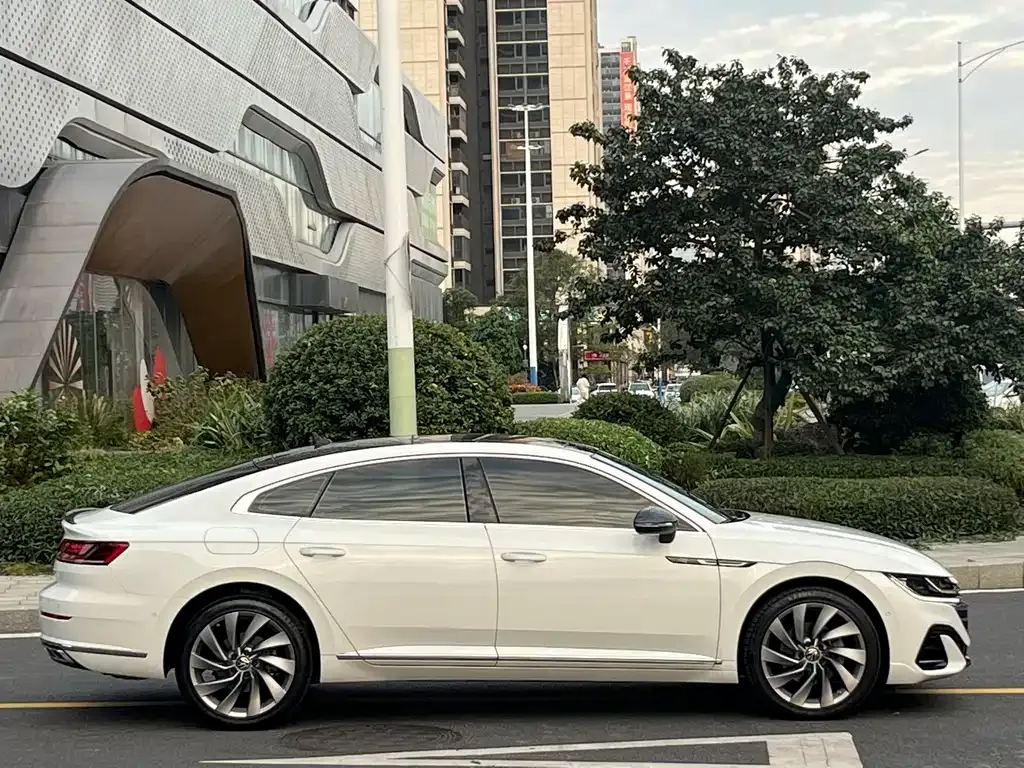 Volkswagen CC — фото 9