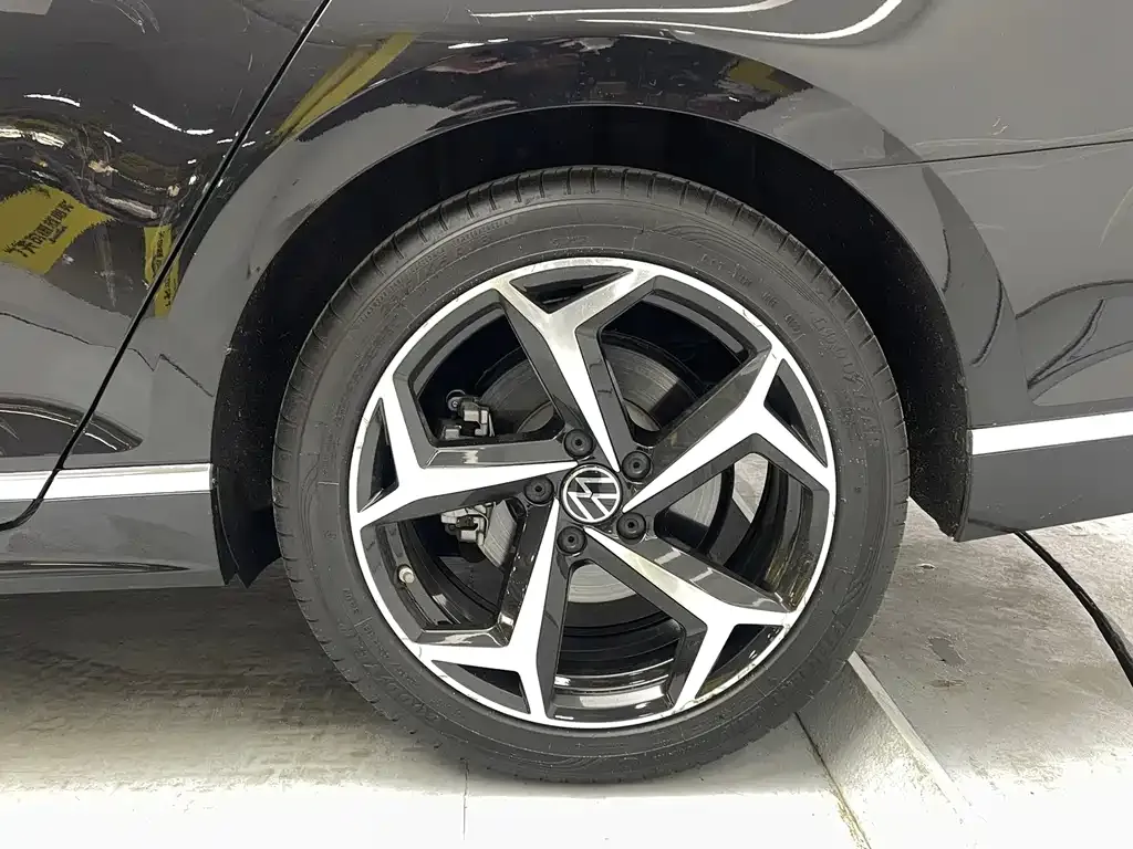 Volkswagen Magotan 2023 из CN, фото 6