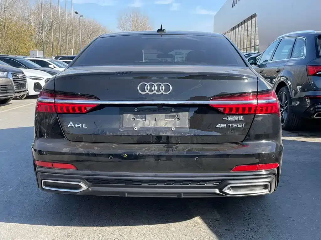 Audi A6L 2022 из CN, фото 5