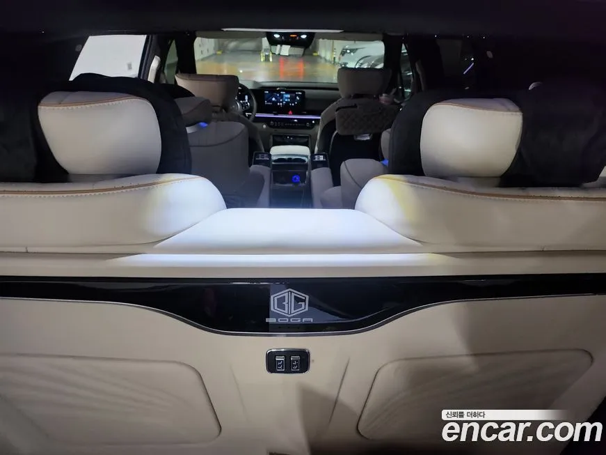Kia Carnival — фото 10