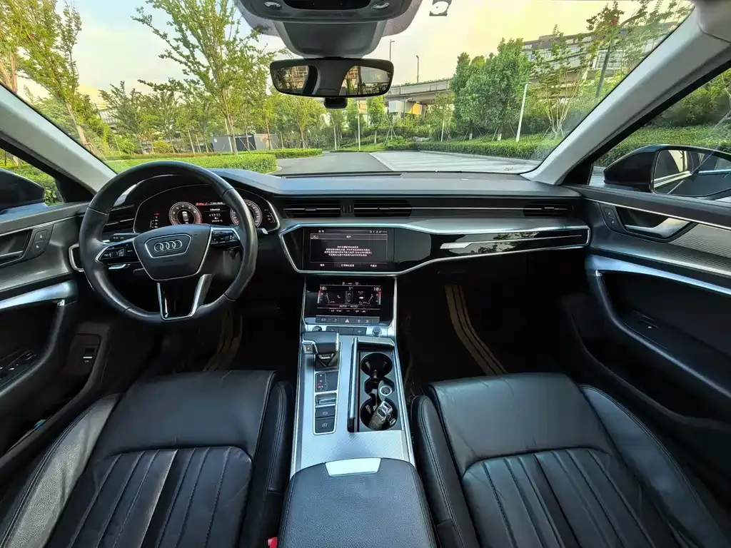 Audi A6L 2021 из CN, фото 8