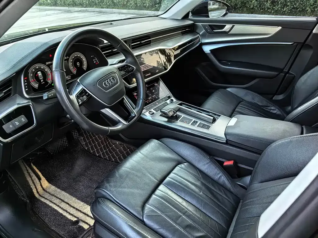 Audi A6L 2021 из CN, фото 9