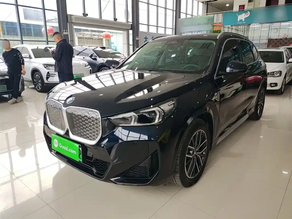 BMW iX1 2024 из CN, фото 1