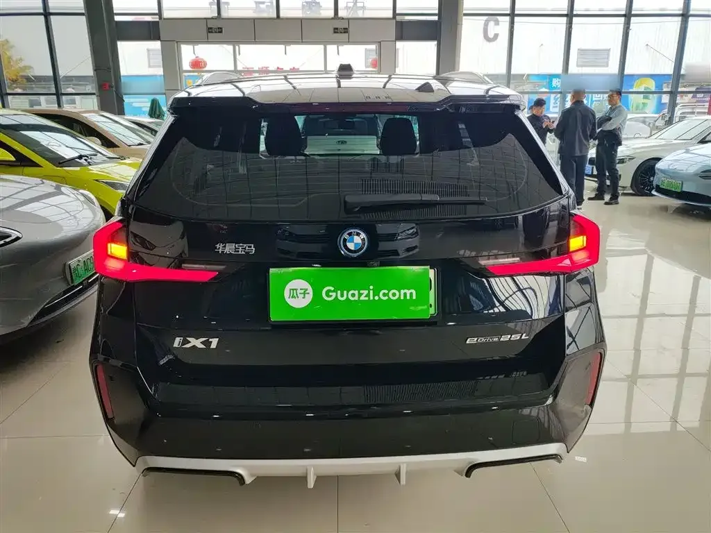 BMW iX1 2024 из CN, фото 6
