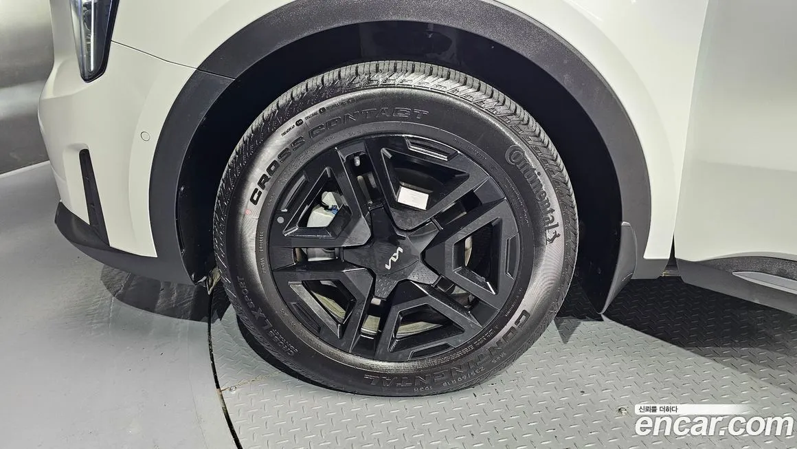 Kia Sorento — фото 5