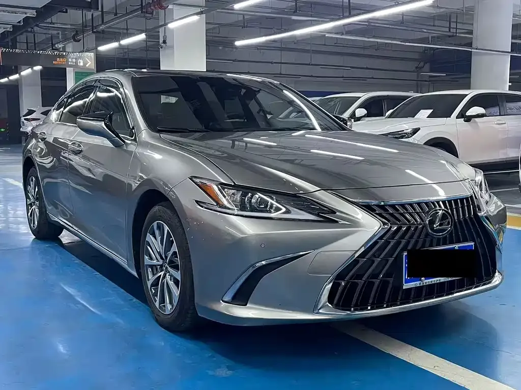 Lexus ES 2023 из CN, фото 1