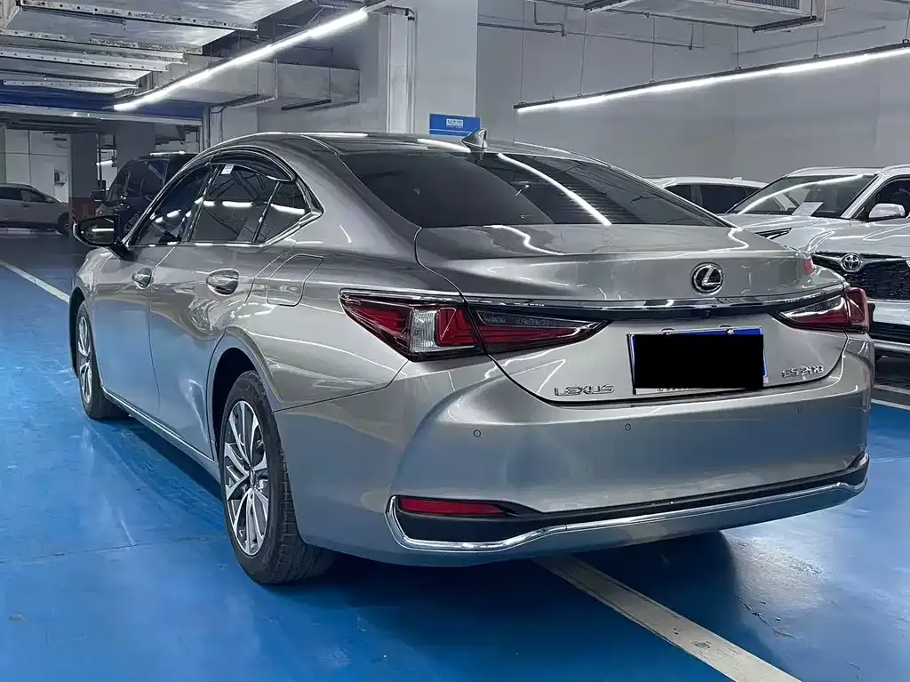 Lexus ES 2023 из CN, фото 7