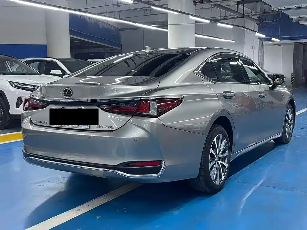 Lexus ES 2023 из CN, фото 9
