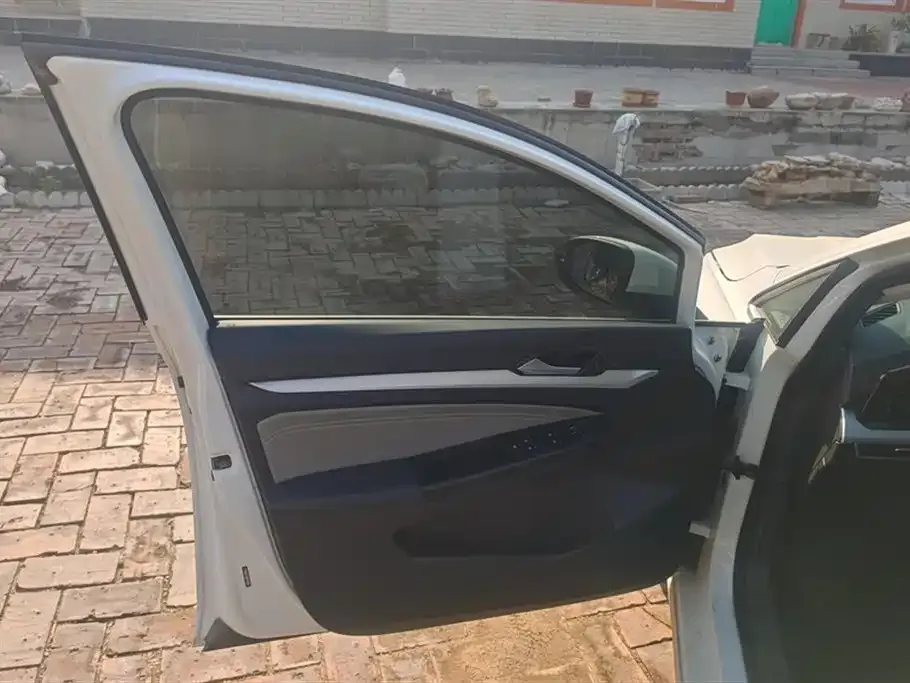 Volkswagen Golf 2021 из CN, фото 7