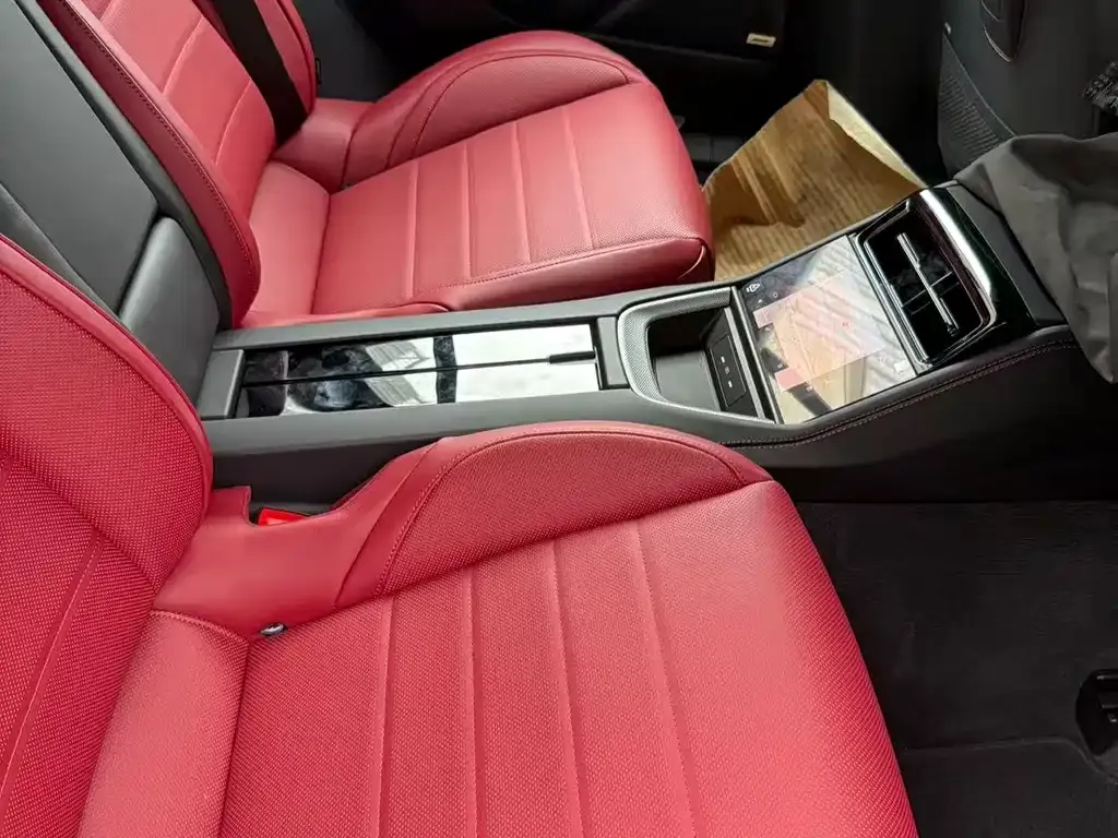 Porsche Panamera 2025 из CN, фото 7