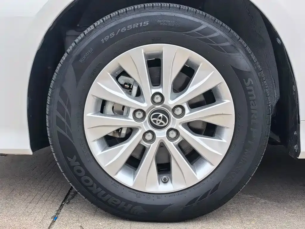 Toyota Corolla 2021 из CN, фото 8